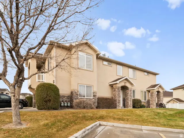 12399 Stockade Ln, Herriman, UT 84096 - Image #2