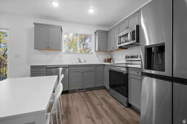 645 S Plum Creek Ln, Ogden, UT 84404 - Image #2