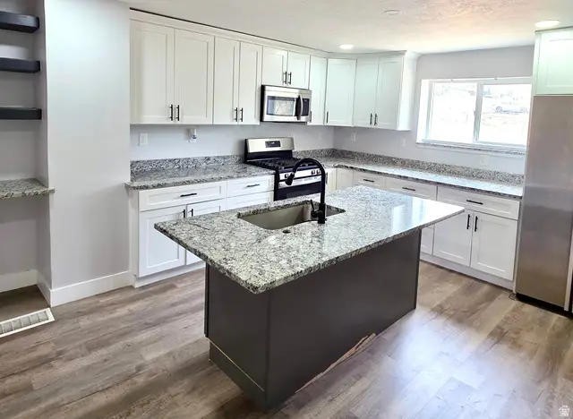 422 S Main St, Tooele, UT 84074 - Image #3