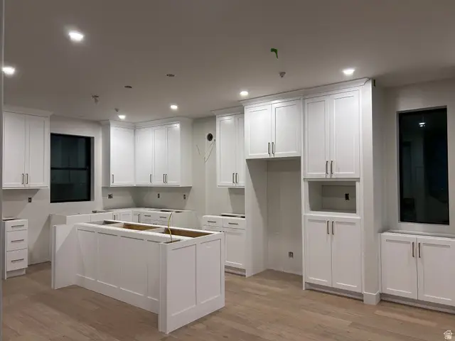 571 S Mcclelland St, Salt Lake City, UT 84102 - Image #2