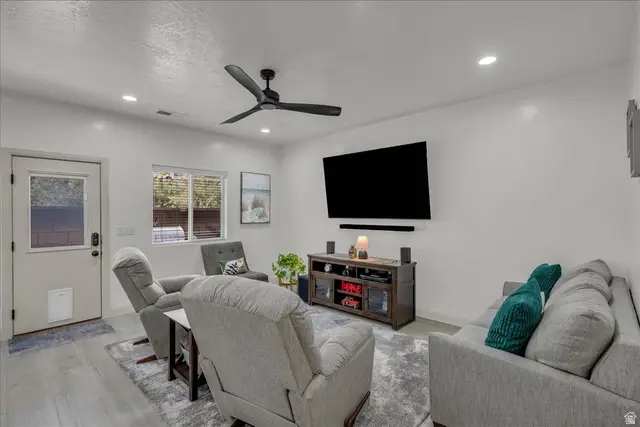 355 W 200 S #102, Washington, UT 84780 - Image #2