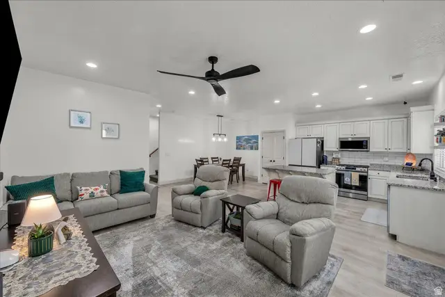 355 W 200 S #102, Washington, UT 84780 - Image #3