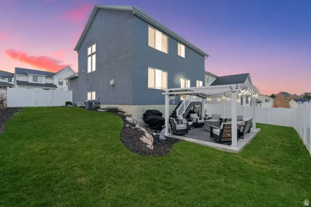 1379 E Petunia Ct, Layton, UT 84040 - Image #3