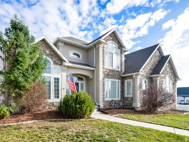 9752 N Dorchester Dr W, Cedar Hills, UT 84062 - Image #3