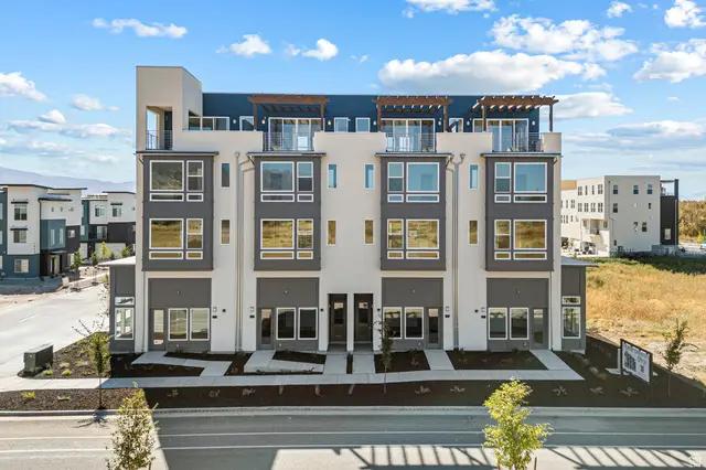 1843 W Burke Ln #103, Farmington, UT 84025 - Image #1