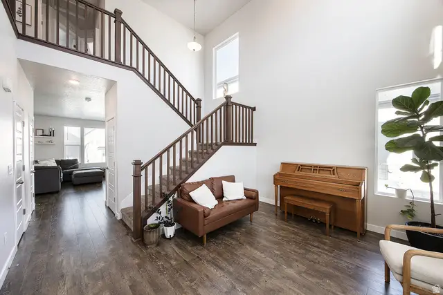 1557 N Woodside Dr, Spanish Fork, UT 84660 - Image #2