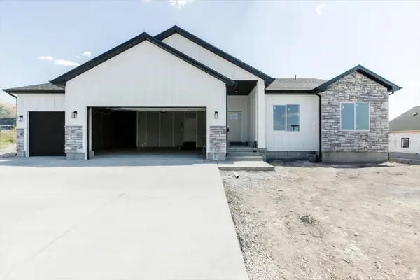124 N 1140 E, Hyde Park, UT 84318
