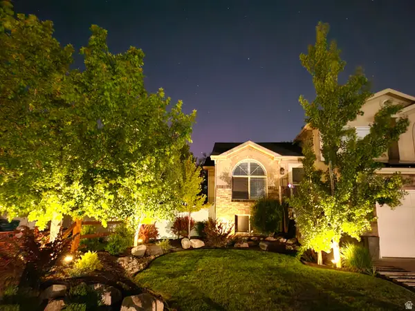 4166 W 5850 S, Roy, UT 84067