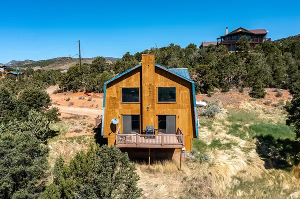 122 N Pine View Dr, Central, UT 84722