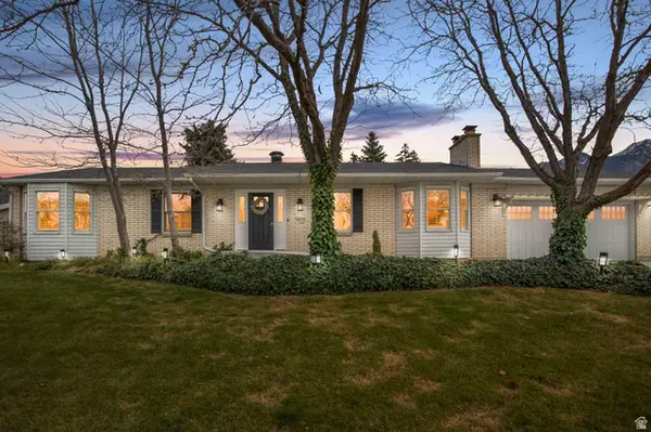 9451 S Fox Cir, Sandy, UT 84092