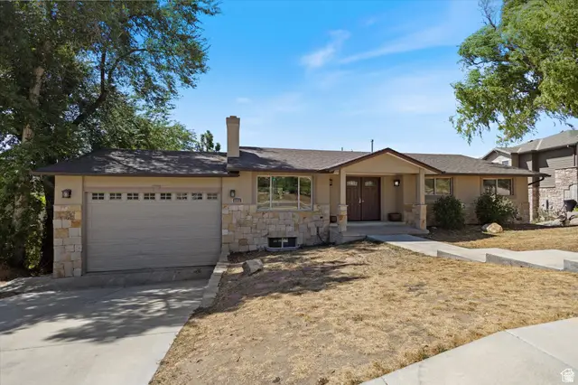 8492 S Mesa Dr E, Sandy, UT 84093 - Image #2