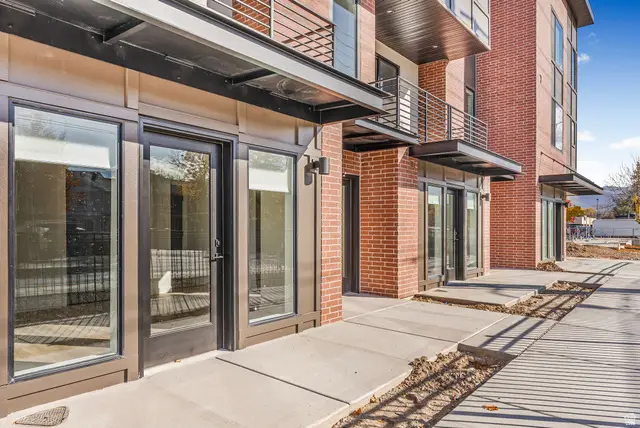 598 E Betsey Cv S #19, Salt Lake City, UT 84107 - Image #2