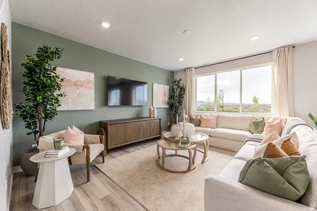 1387 S Glambert Ln #211, Saratoga Springs, UT 84045 - Image #3