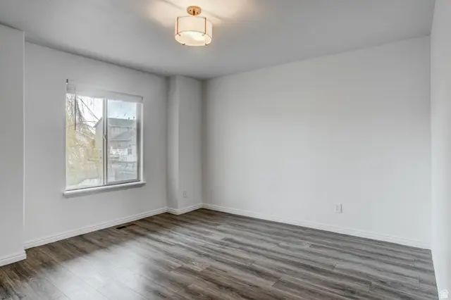 787 N Aberdeen Way E, Saratoga Springs, UT 84045 - Image #2