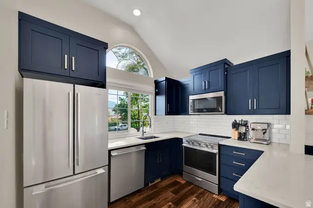 1332 W Ocean Ct, Taylorsville, UT 84123 - Image #2