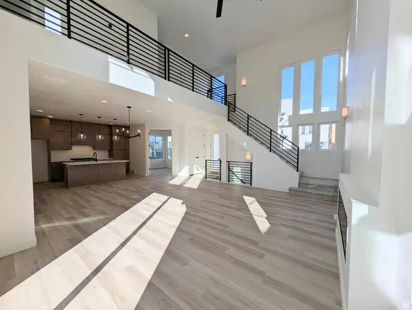 11352 S Silver Pond Dr W #317, South Jordan, UT 84009