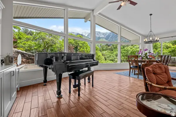 15 Lone Hollow Dr, Sandy, UT 84092