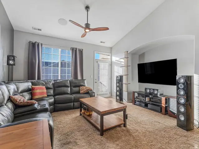 512 N Walton Dr W, North Salt Lake, UT 84054 - Image #3