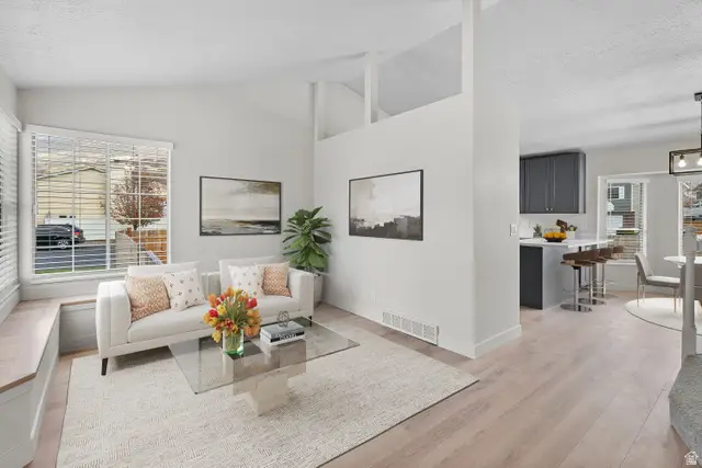 1289 S Cannon Dr, Farmington, UT 84025 - Image #3