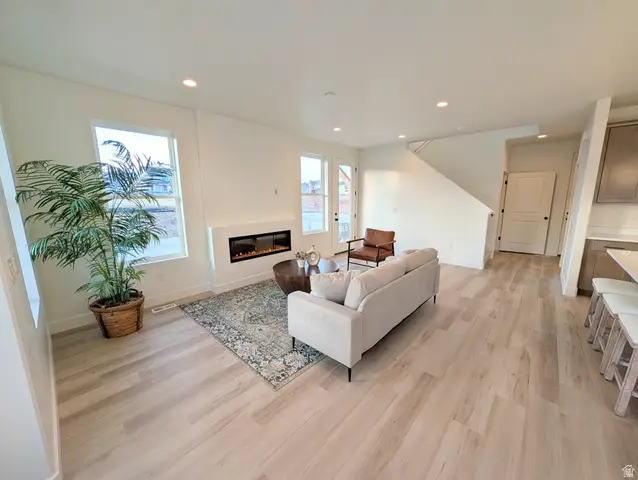 6908 W Lake Ave S #214, South Jordan, UT 84009 - Image #3