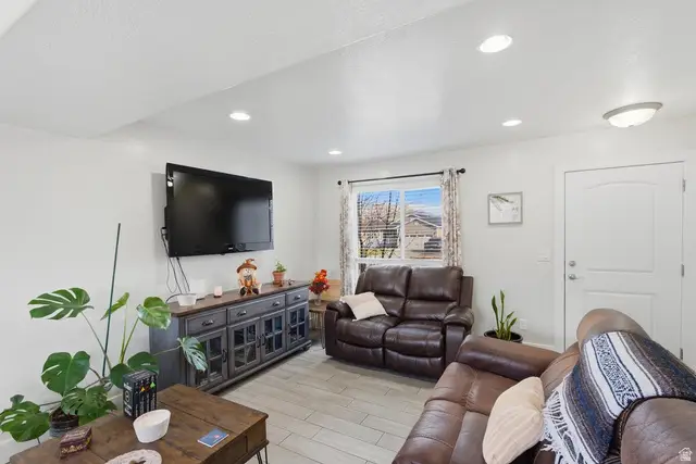 184 S Ranch Rd E, Grantsville, UT 84029 - Image #3