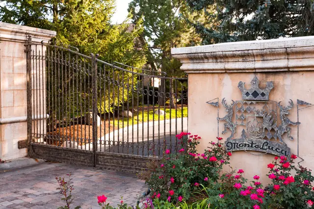 8362 S Via Riviera Way E, Cottonwood Heights, UT 84093 - Image #2