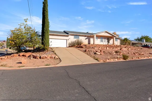 711 E Scenic Dr N, Washington, UT 84780 - Image #1