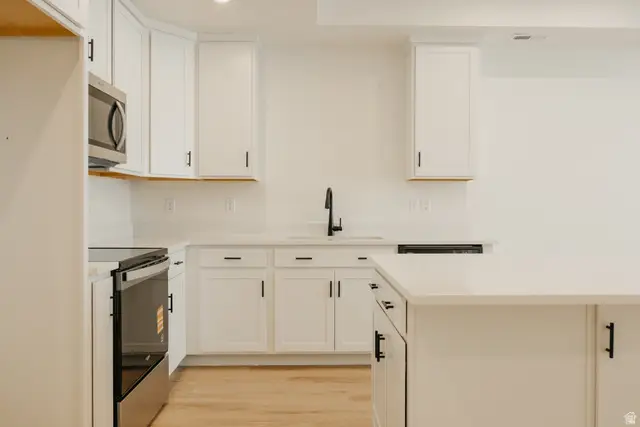 247 E 1825 N #10, North Ogden, UT 84414 - Image #3