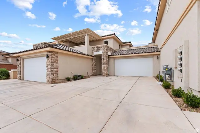 140 W Center St #20, Ivins, UT 84738 - Image #1