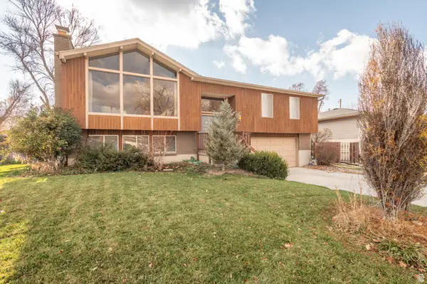 1590 E Spring Run Dr, Holladay, UT 84117