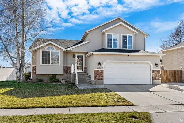 2083 W 2220 N, Clinton, UT 84015