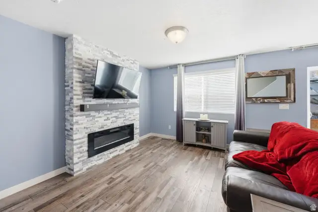 324 W Willow Creek Dr S, Saratoga Springs, UT 84045 - Image #3