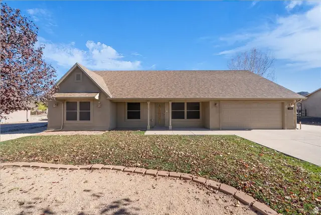 1109 N Horsemans Park Dr, Dammeron Valley, UT 84783 - Image #1