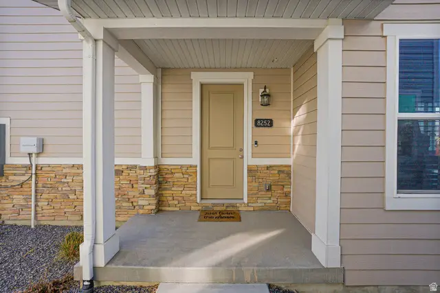 8252 W Cascade View Way S, Magna, UT 84044 - Image #3