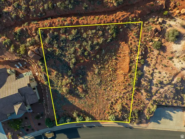 745 E Country Club Dr #114, Kanab, UT 84741 - #3