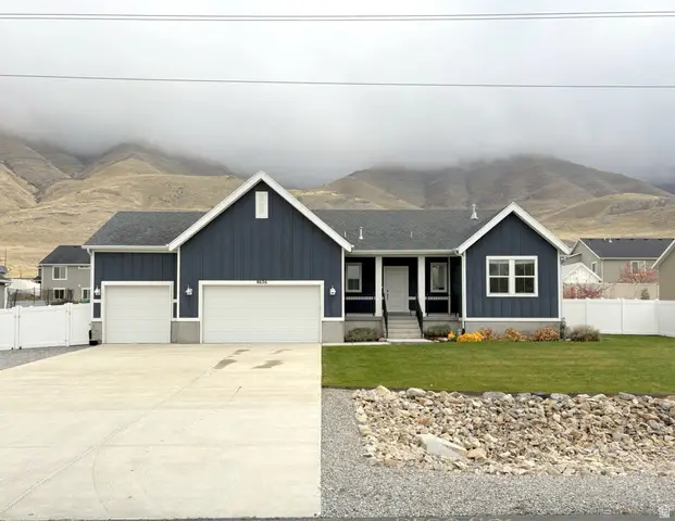 8626 N Lakeshore Dr, Lake Point, UT 84074 - Image #1
