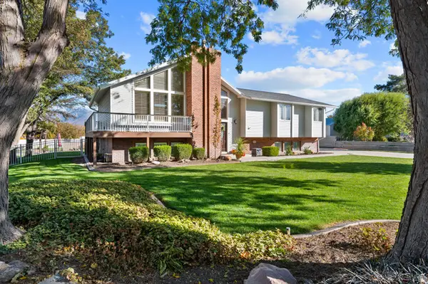 12243 S Janice Dr, Riverton, UT 84065