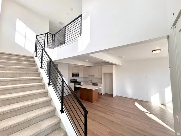 6893 W South Jordan Pkwy, South Jordan, UT 84009