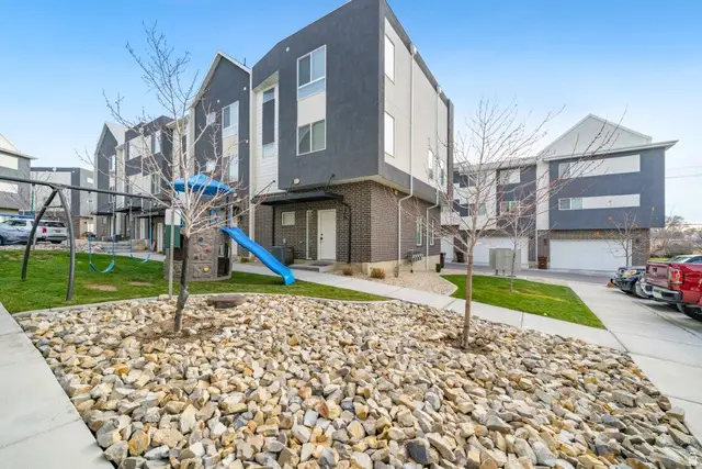 70 E Weekes Way, Clearfield, UT 84015 - Image #1