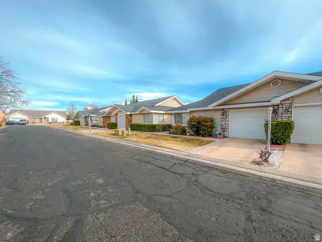2051 W Canyon View Dr S, Saint George, UT 84770 - Image #3