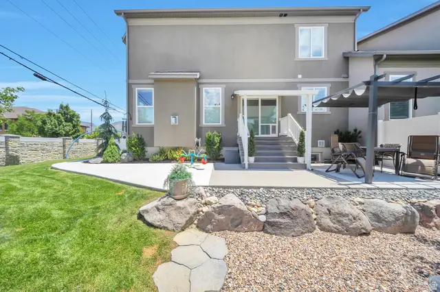 5608 S Dunetree Ln, Holladay, UT 84121 - Image #3