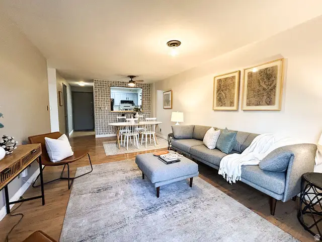 339 E 600 S #1111, Salt Lake City, UT 84111 - Image #2