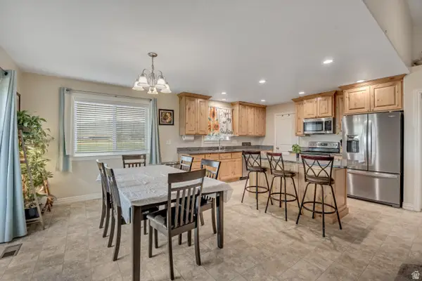 10287 W 11600 N, Bothwell, UT 84337