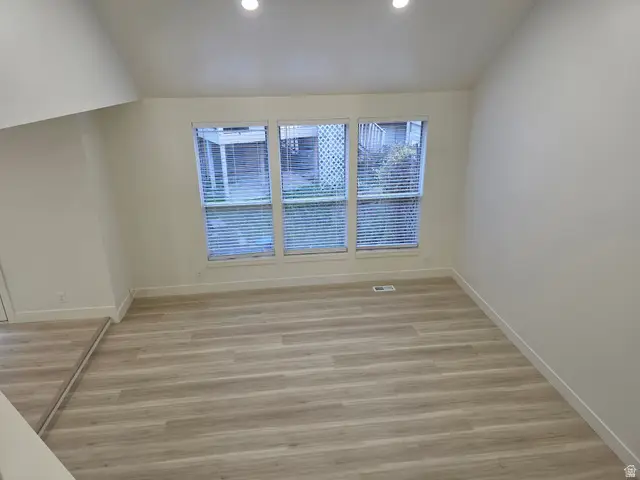 3566 E Wasatch Hills Ln, Salt Lake City, UT 84121 - Image #3