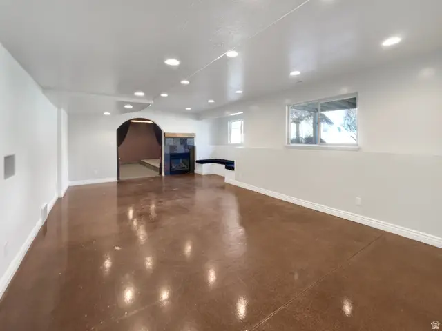 969 S View Crest Ln, Kaysville, UT 84037 - Image #3