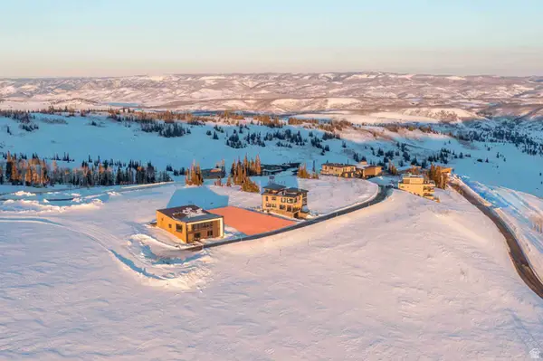 8514 E Overlook Dr, Eden, UT 84310