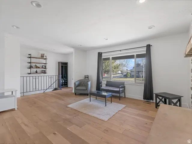 7458 S Bromley Rd, West Jordan, UT 84084 - Image #2