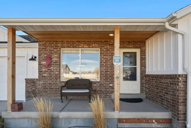 2026 E Saddleback View Dr, Enoch, UT 84721 - Image #3