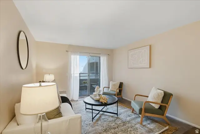 4824 S Highland Cir E #204, Holladay, UT 84117 - Image #2