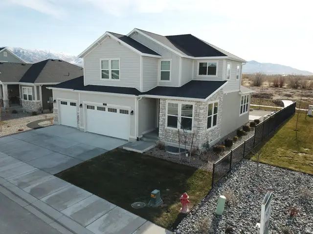 633 W Junegrass Ln, Stansbury Park, UT 84074 - Image #2